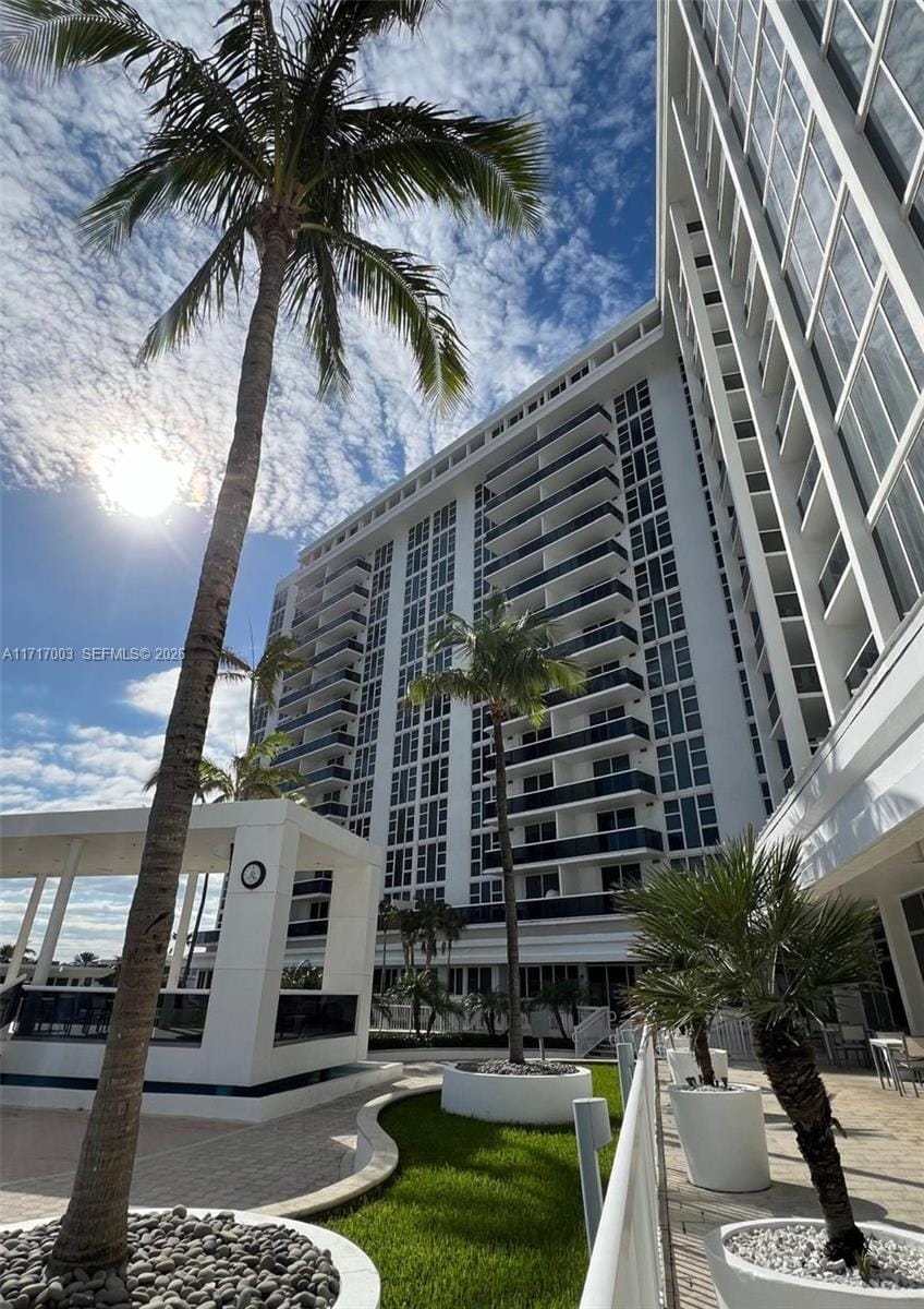 10275 Collins Avenue 111, Bal Harbour, FL 33154