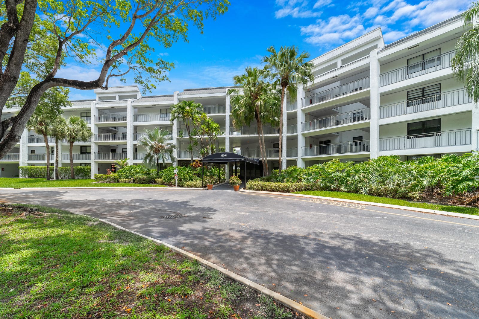 16091 Blatt Boulevard 302, Weston, FL 33326