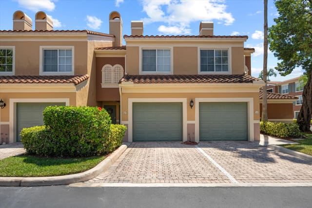 11781 Saint Andrews Place 107, Wellington, FL 33414