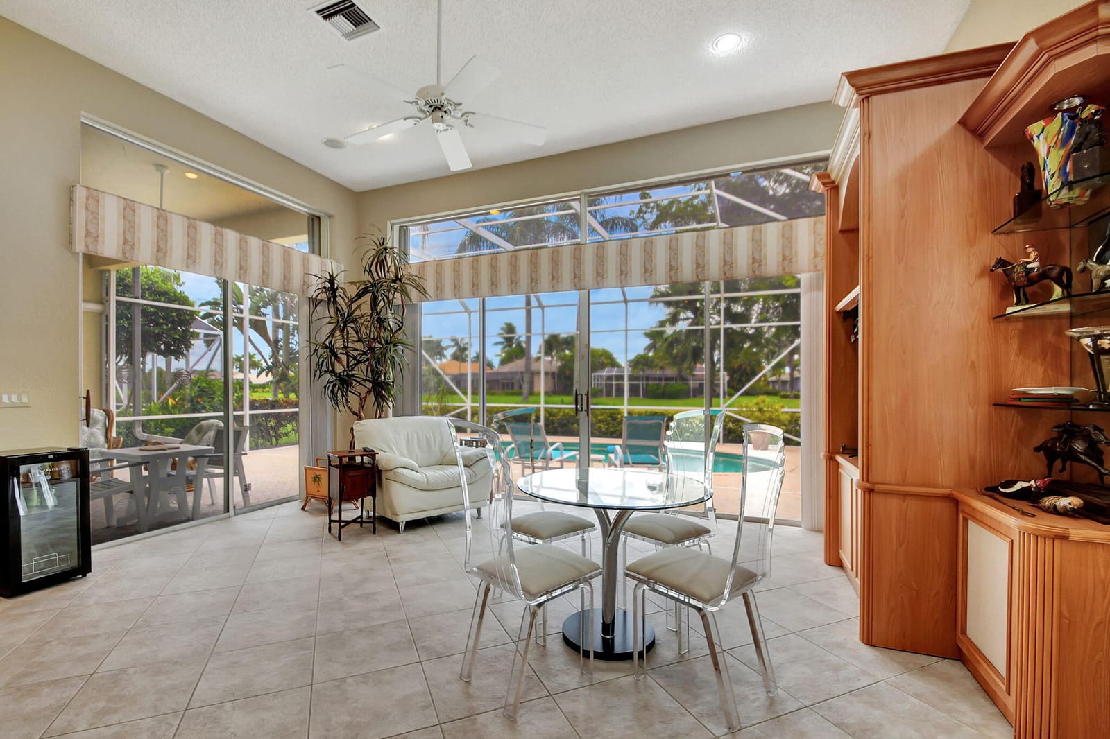 4670 Hazleton Lane, Lake Worth, FL 33449 photo 12