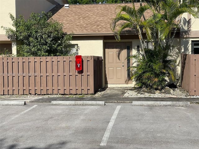 3050 NW 106th Avenue 7, sold in Country Squire Townhomes, Dania Beach, FL