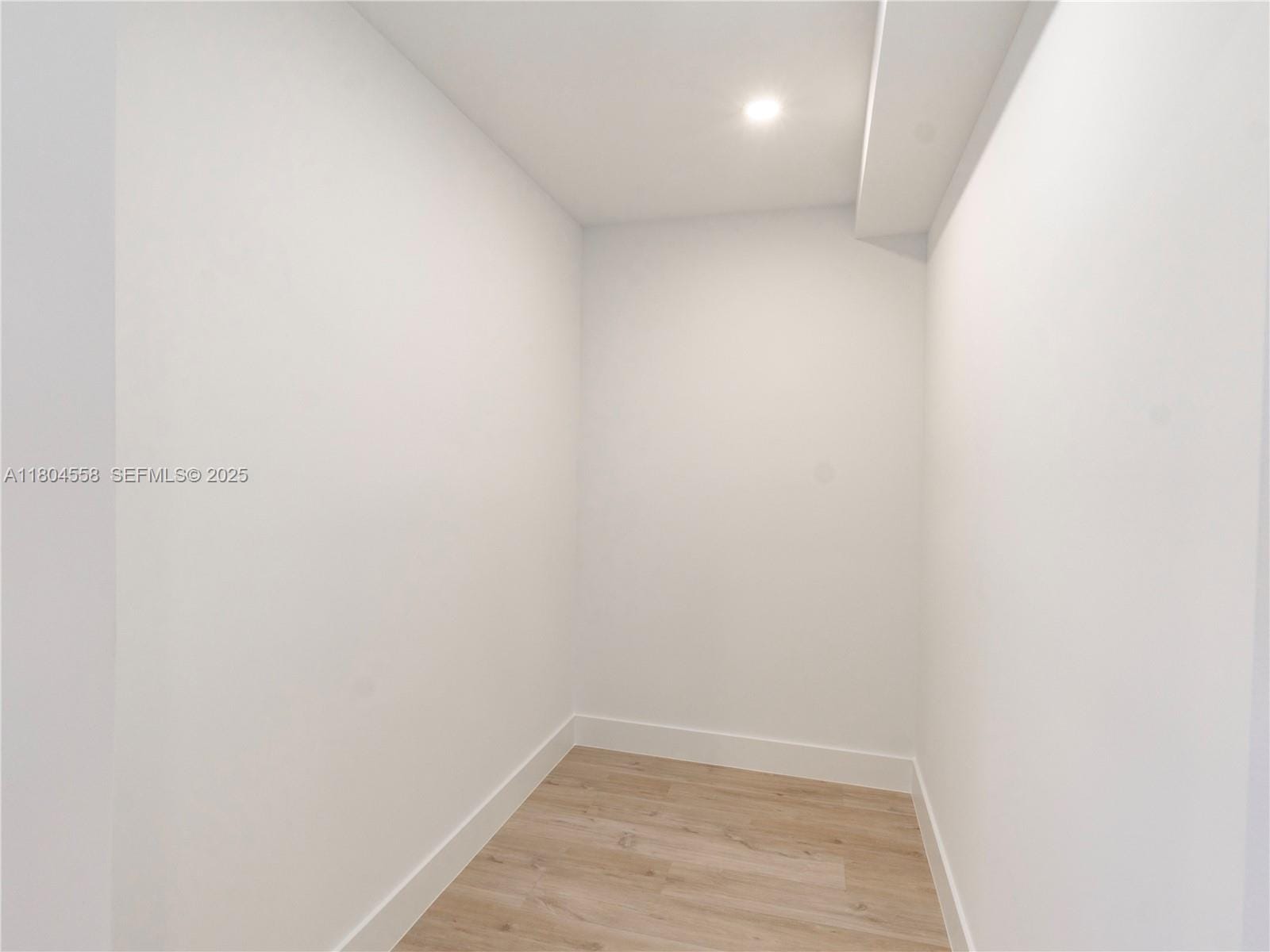 2039 NE 172nd Street, North Miami Beach, FL 33162 photo 17