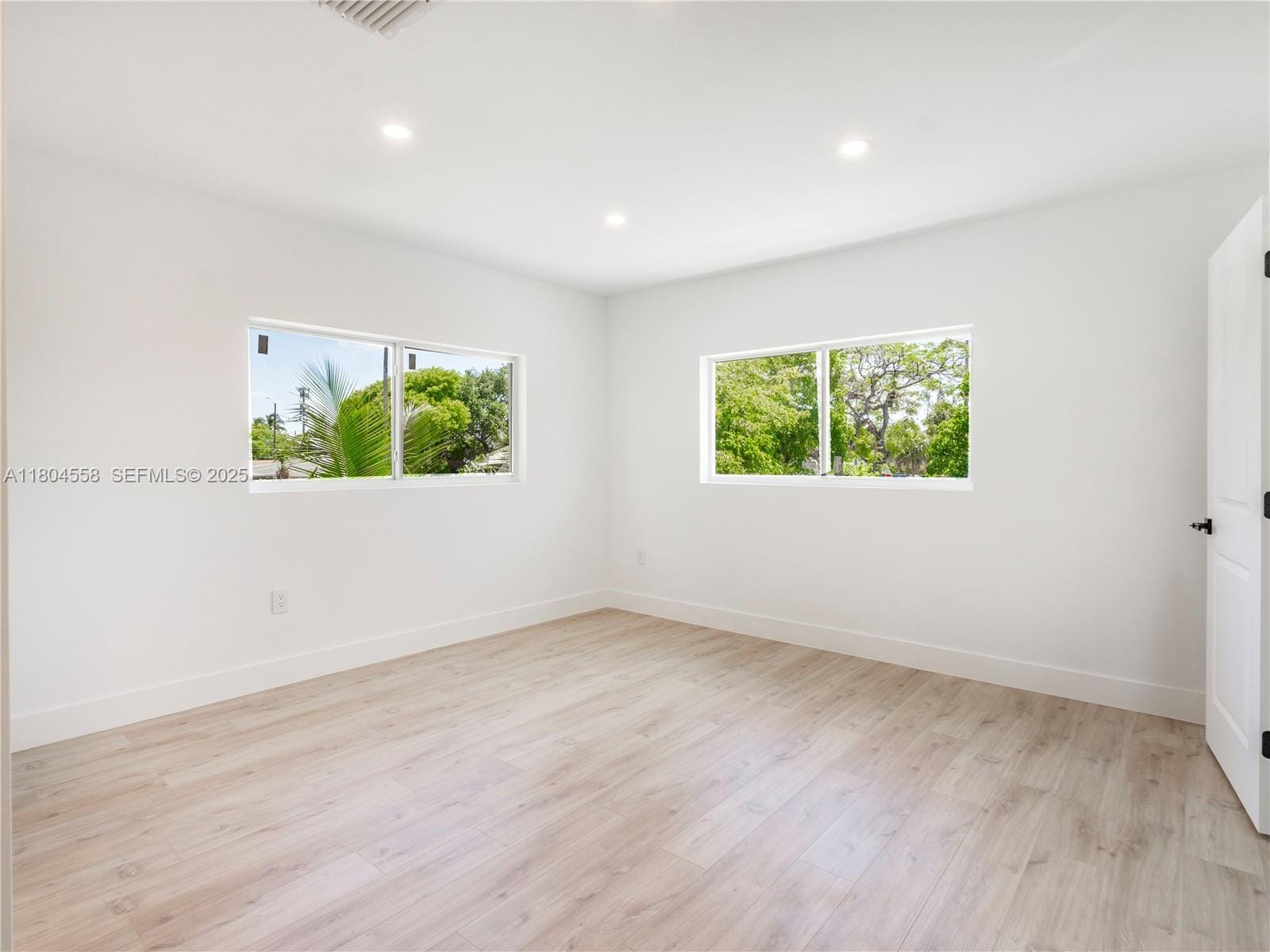 2039 NE 172nd Street, North Miami Beach, FL 33162 photo 20