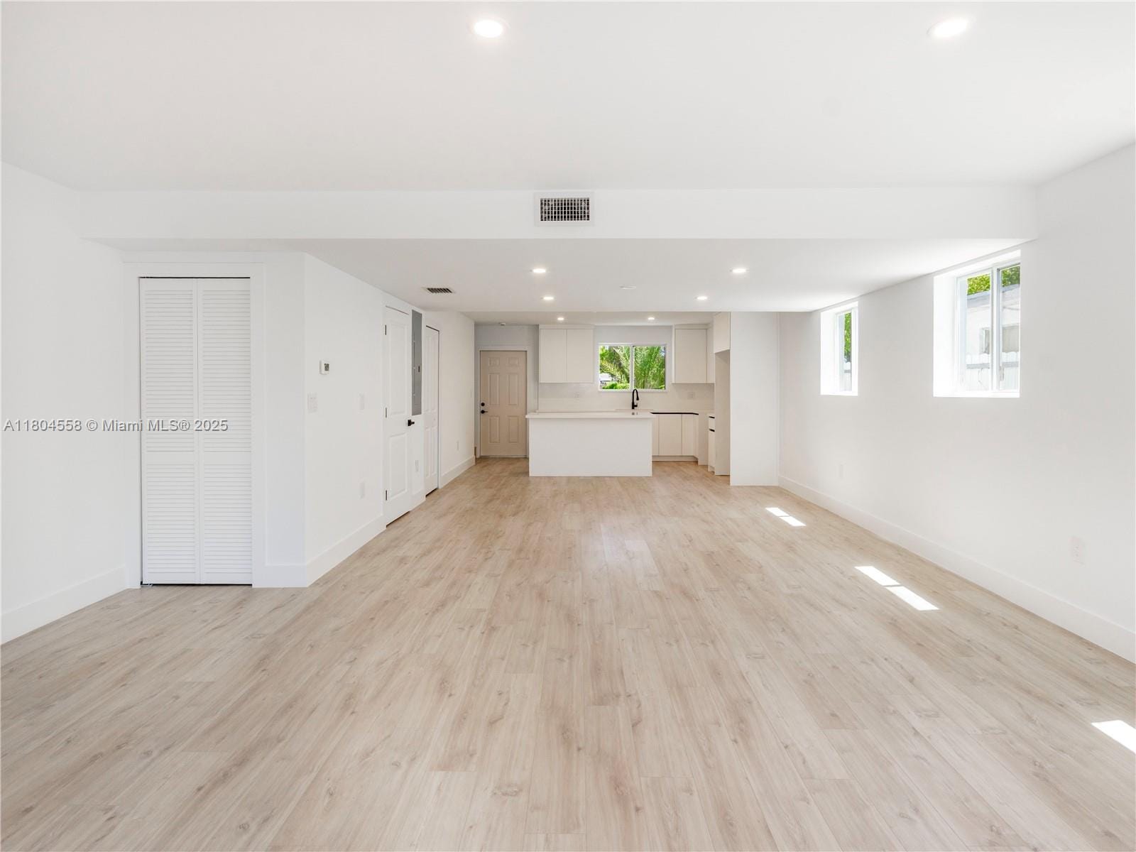 2039 NE 172nd Street, North Miami Beach, FL 33162 photo 8