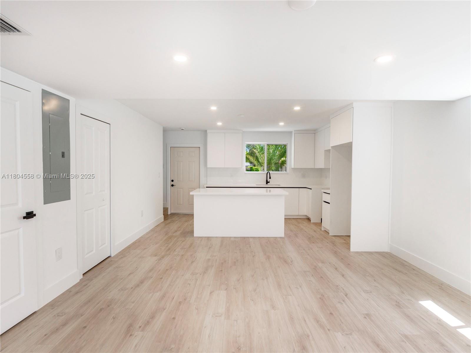 2039 NE 172nd Street, North Miami Beach, FL 33162 photo 10