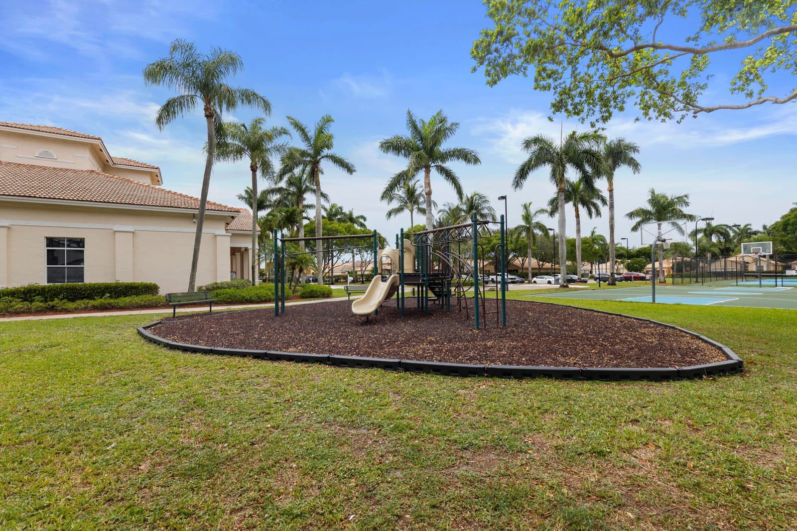 9686 Lago Drive, Boynton Beach, FL 33472 photo 30