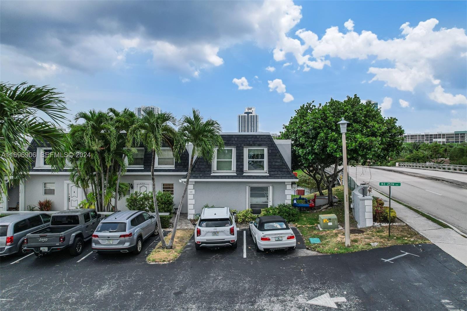600 NE 25th Avenue 45, Hallandale Beach, FL 33009