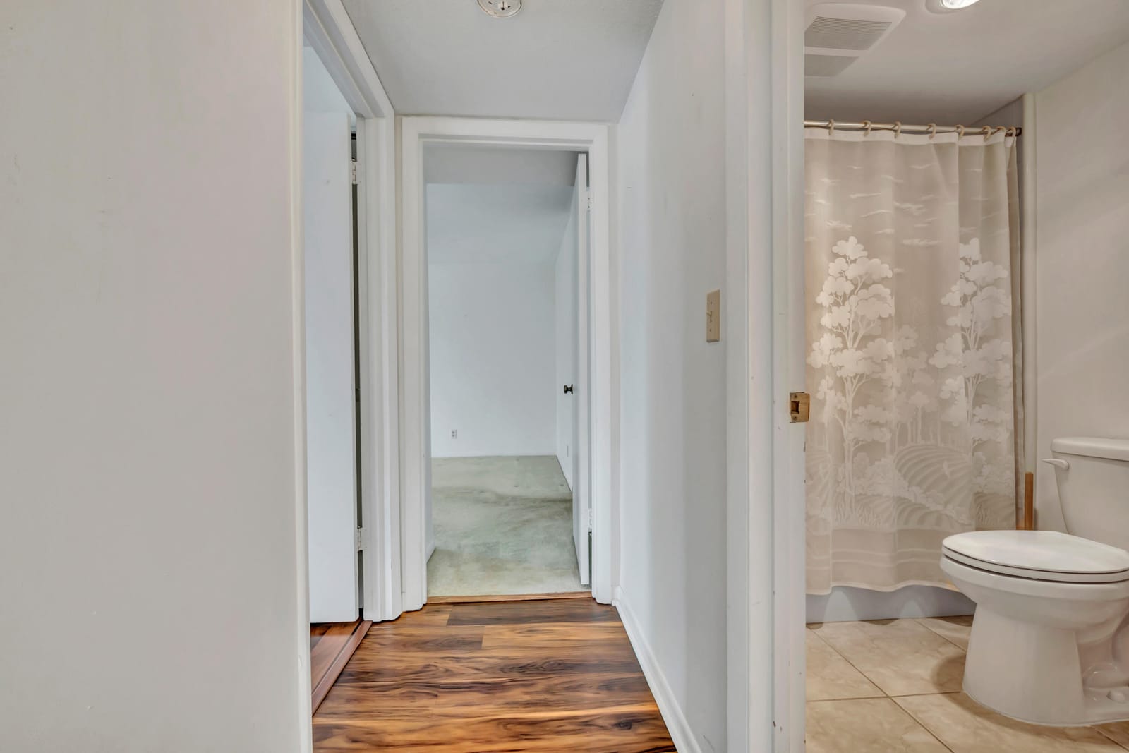 2528 Boundbrook Drive S 208, West Palm Beach, FL 33406 photo 16