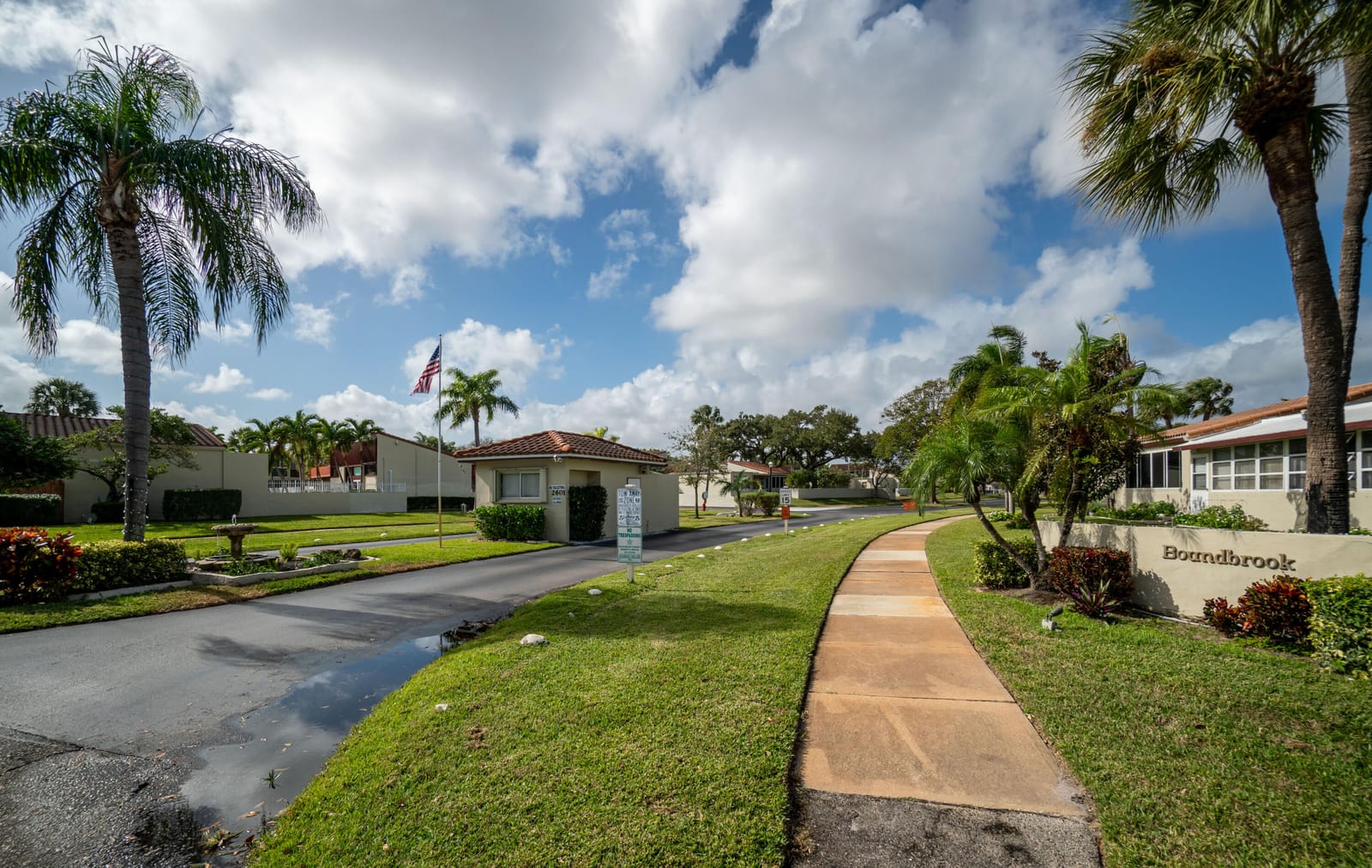 2528 Boundbrook Drive S 208, West Palm Beach, FL 33406 photo 3
