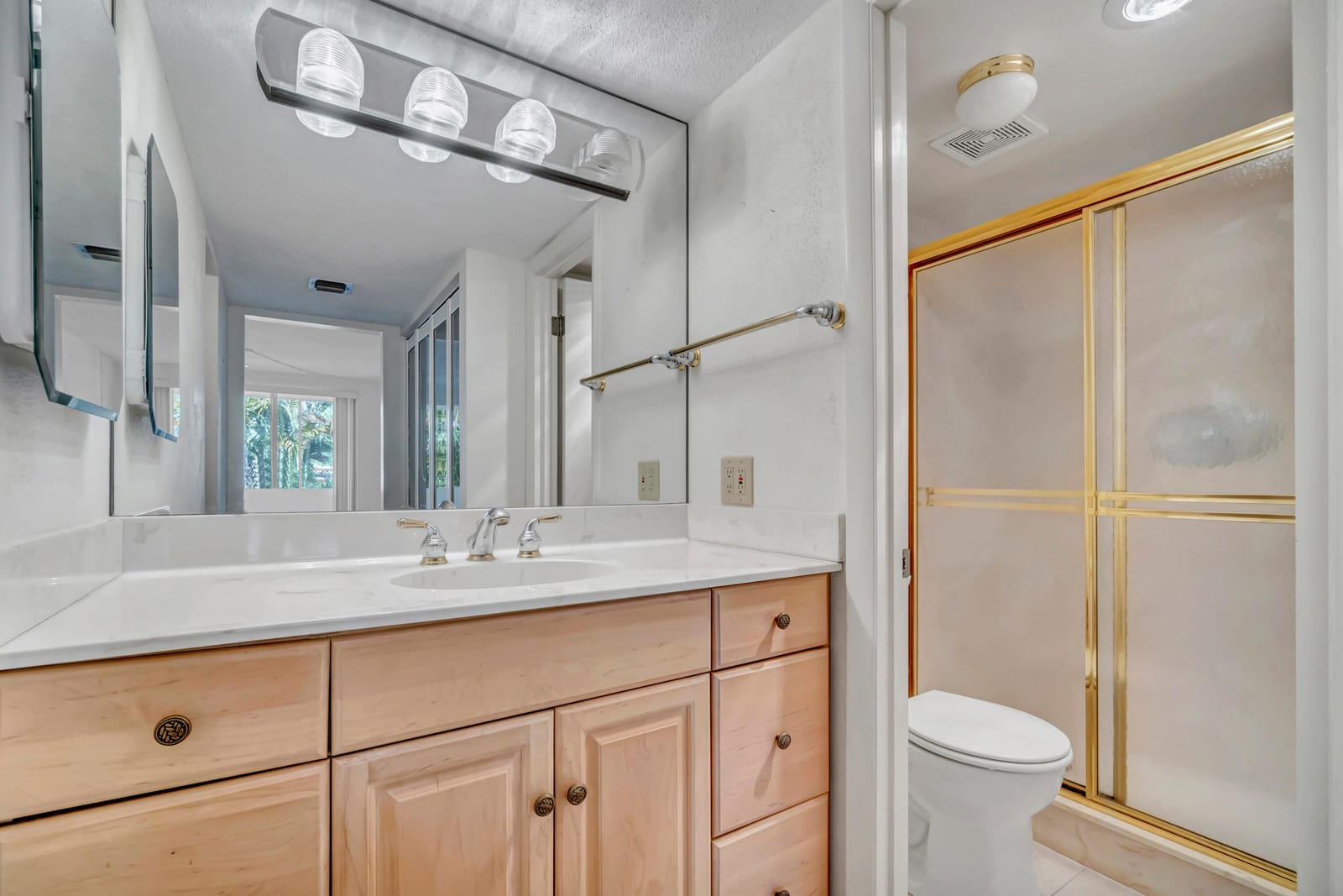 2528 Boundbrook Drive S 208, West Palm Beach, FL 33406 photo 23