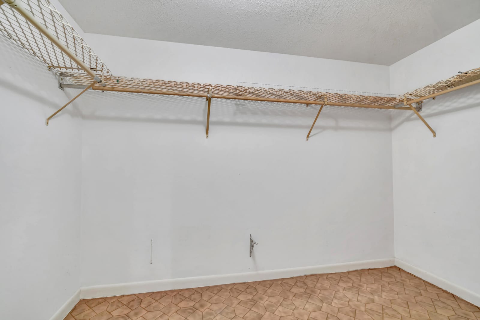 2528 Boundbrook Drive S 208, West Palm Beach, FL 33406 photo 24