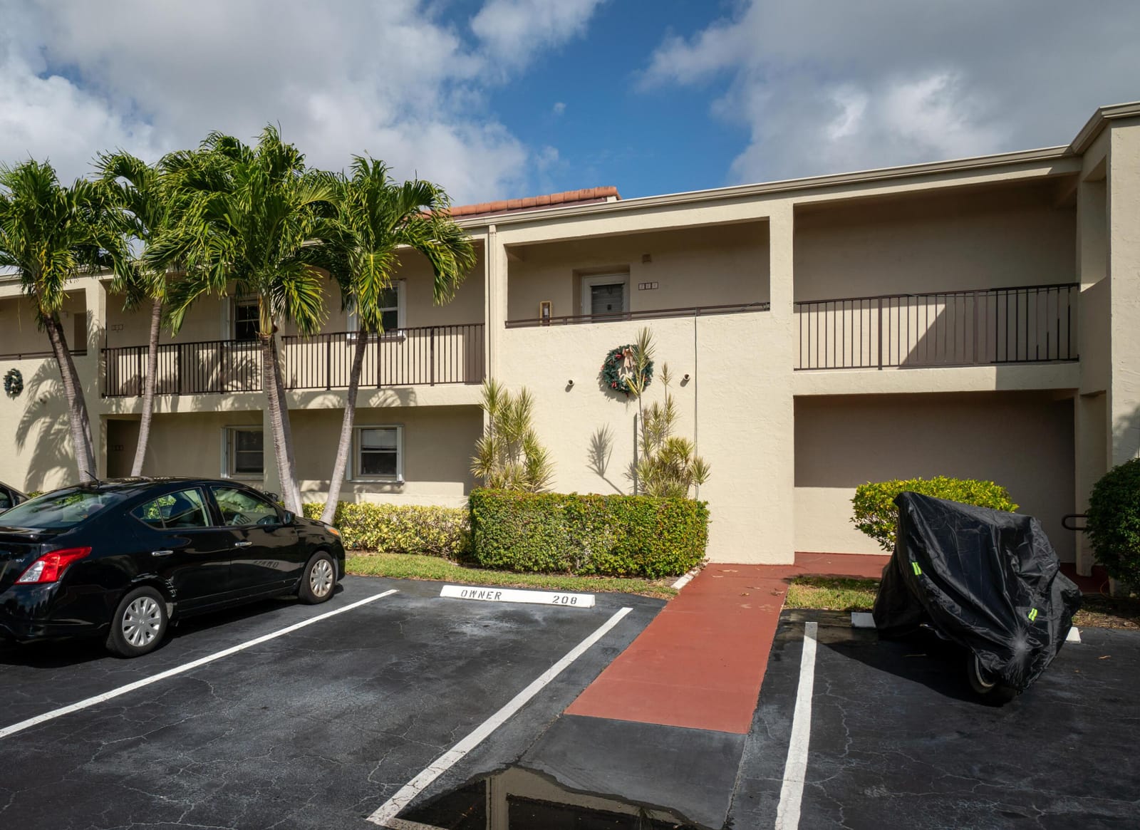 2528 Boundbrook Drive S 208, West Palm Beach, FL 33406 photo 5