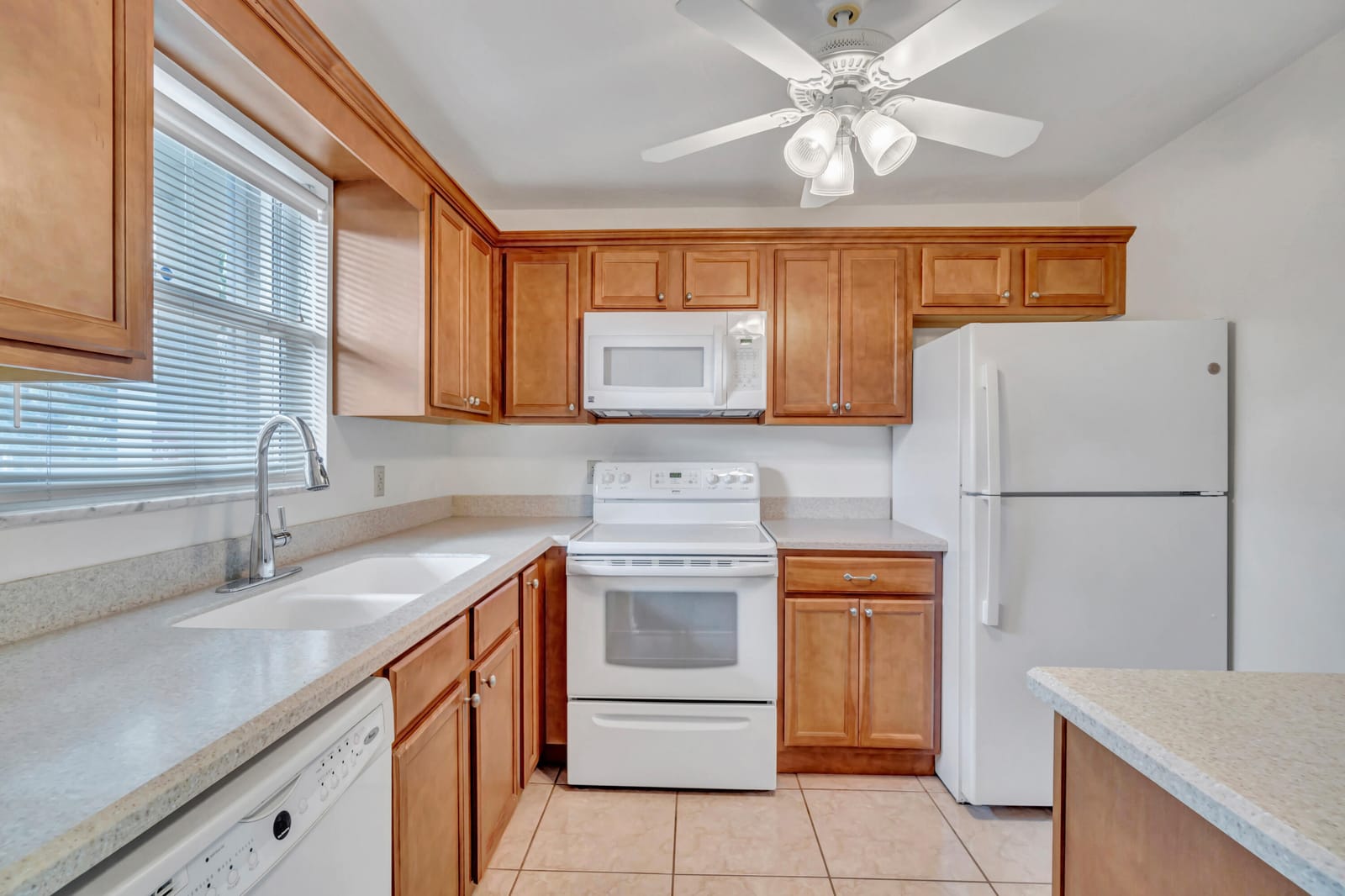2528 Boundbrook Drive S 208, West Palm Beach, FL 33406 photo 10