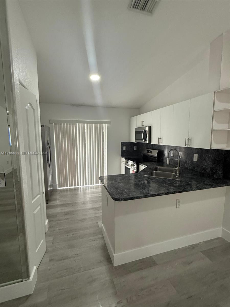 11053 W Okeechobee Road 201 — photo 2