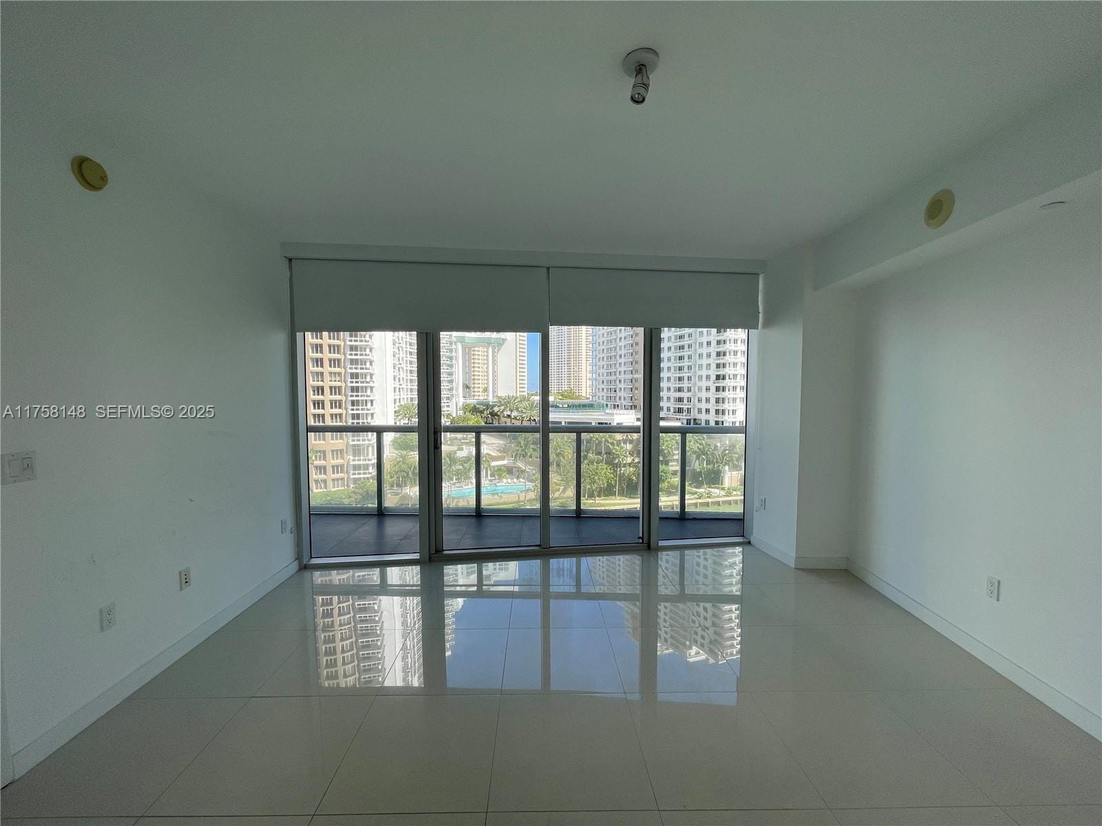 465 Brickell Avenue 819, Miami, FL 33131 photo 18