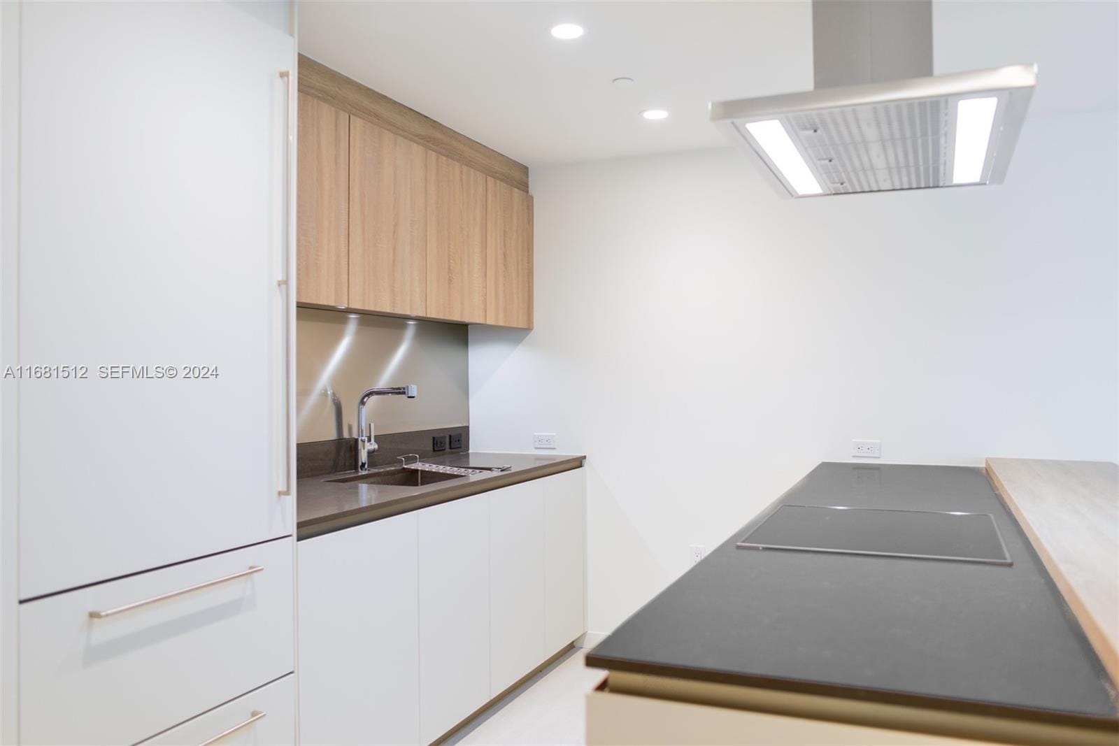 1000 Brickell Plaza 3307 — photo 6