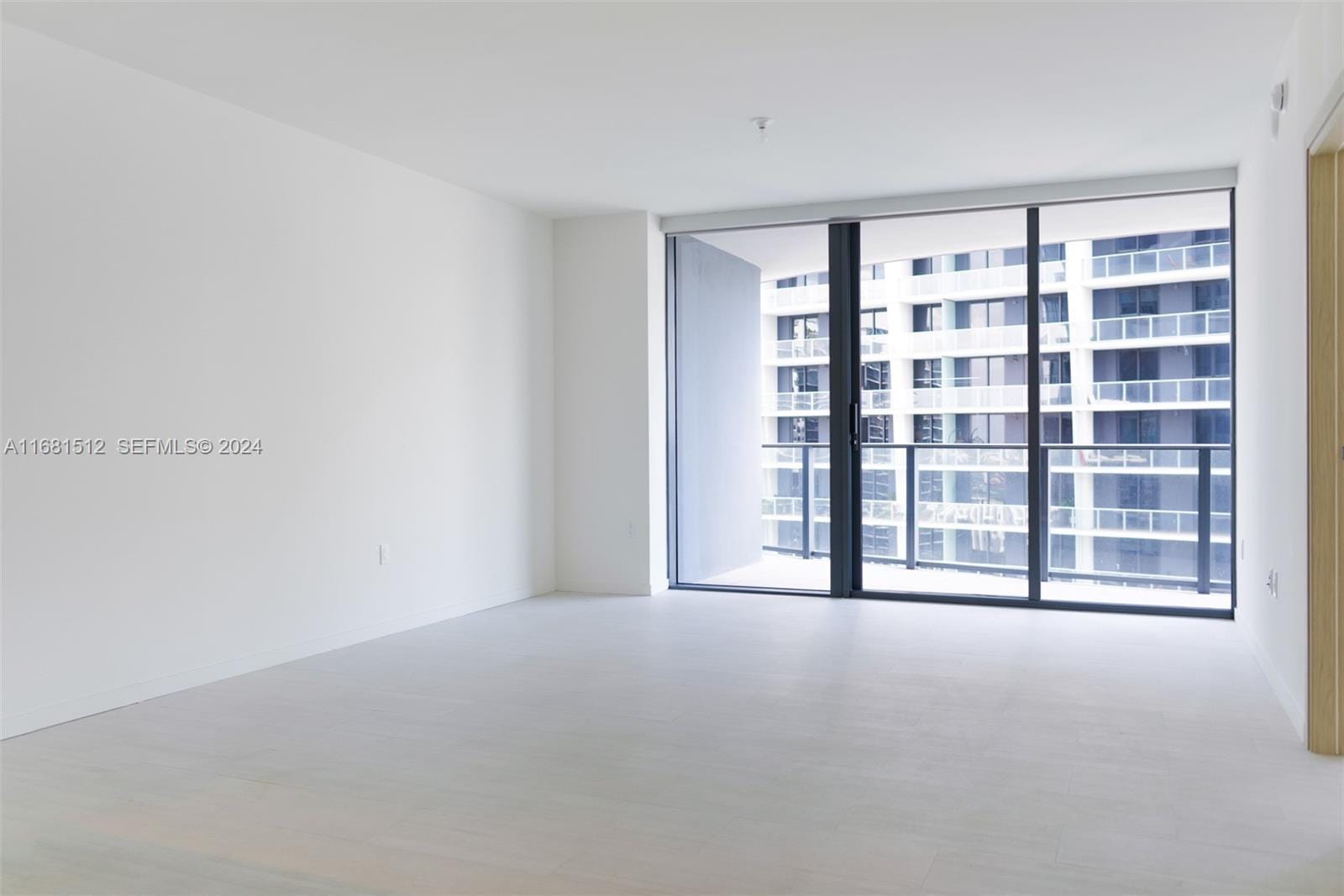 1000 Brickell Plaza 3307 — photo 7