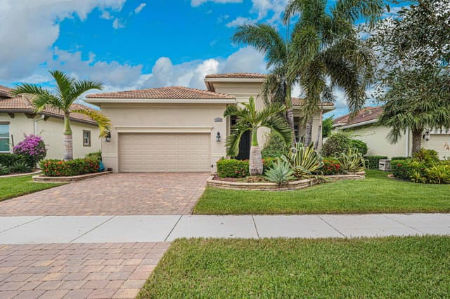 18006 SW Cosenza Way, Port St. Lucie, FL 34986