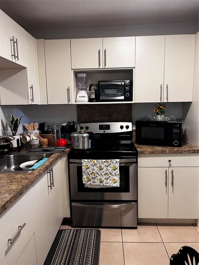 19715 SW 114th Avenue 257, sold in South Point, Miami, FL