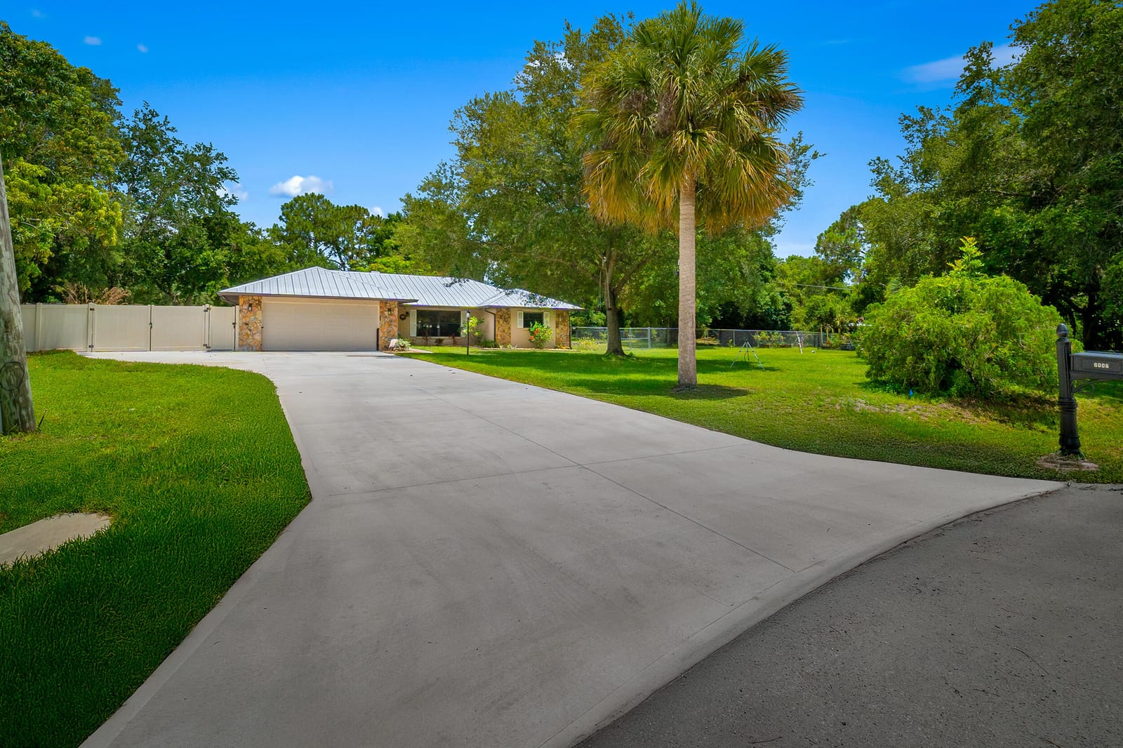 6008 Roland Court — photo 8