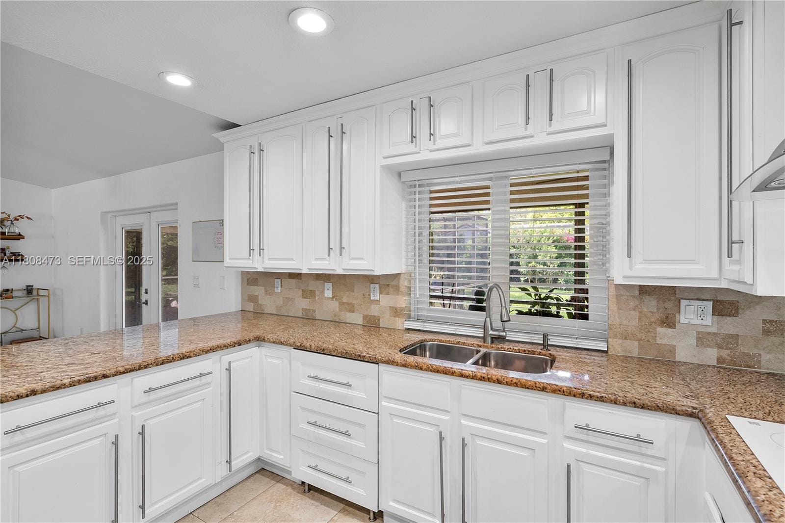 10842 NW 15th Street — photo 12