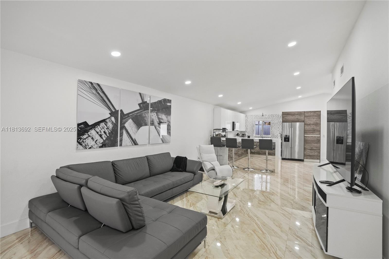 2627 W 69th Terrace — photo 7