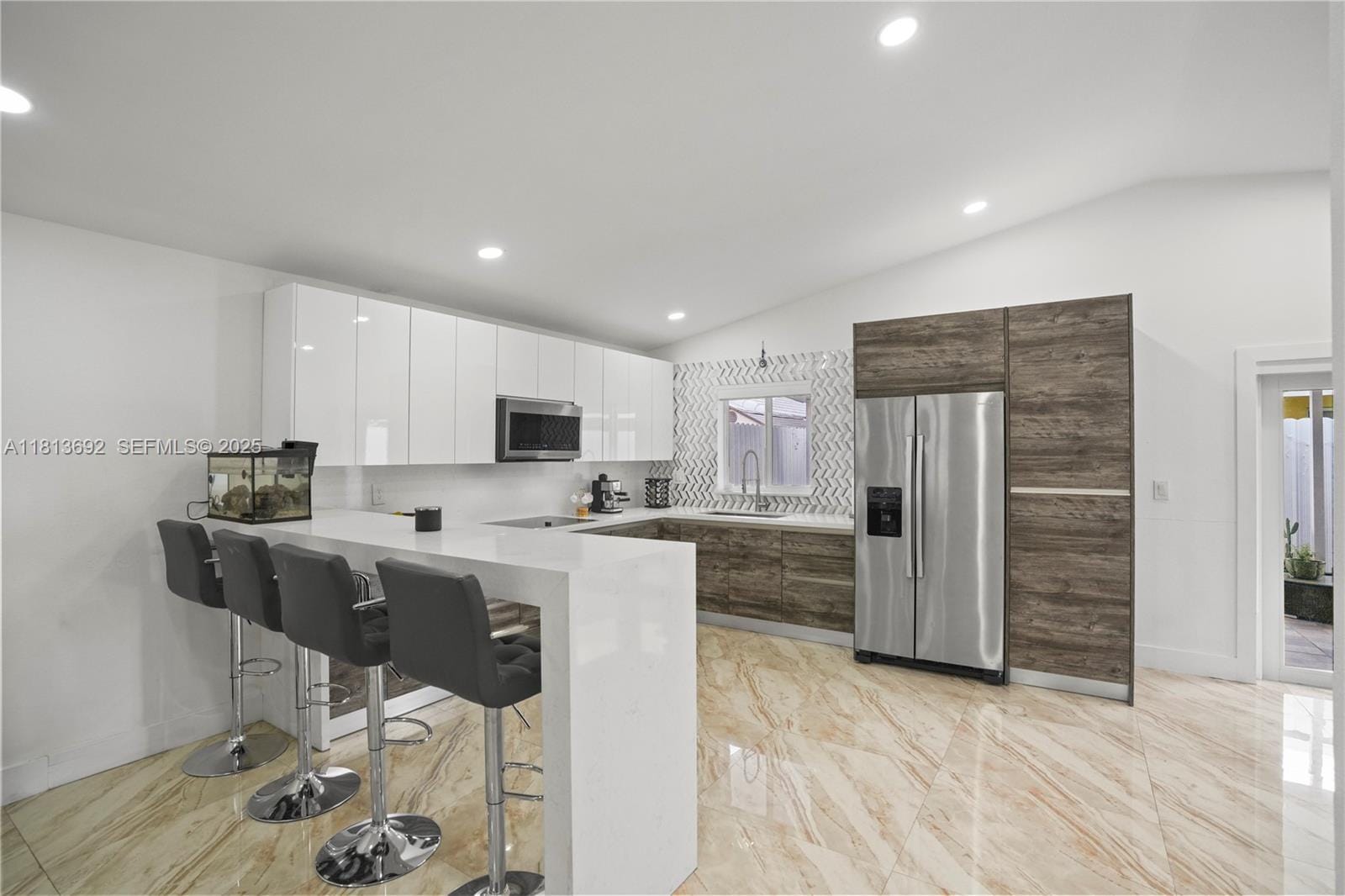 2627 W 69th Terrace — photo 8
