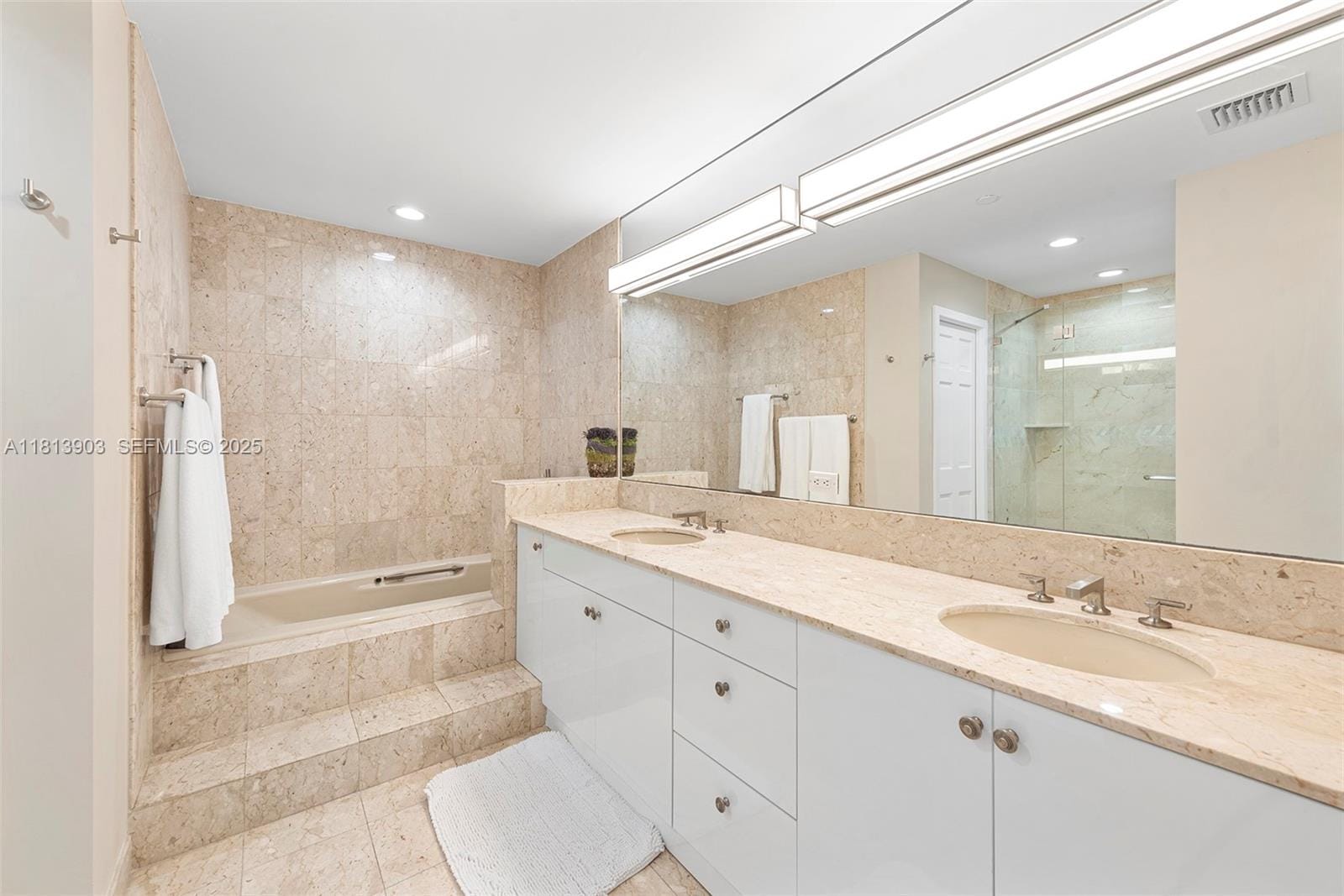 19253 Fisher Island Drive 19253, Miami Beach, FL 33109 photo 22