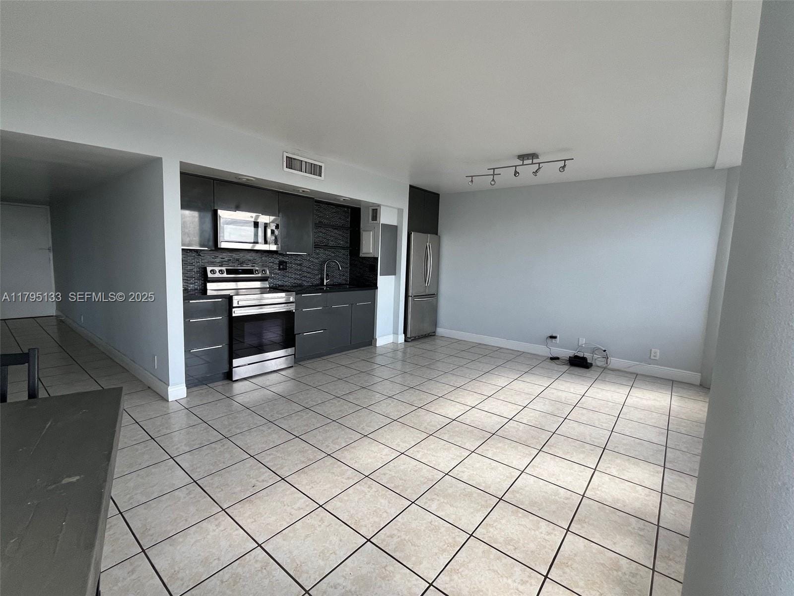 900 Bay Drive 913, Miami Beach, FL 33141 photo 17