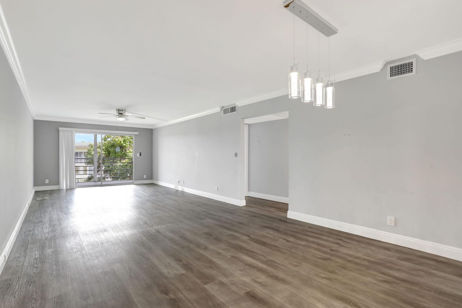 4701 Martinique Drive M4 — photo 11