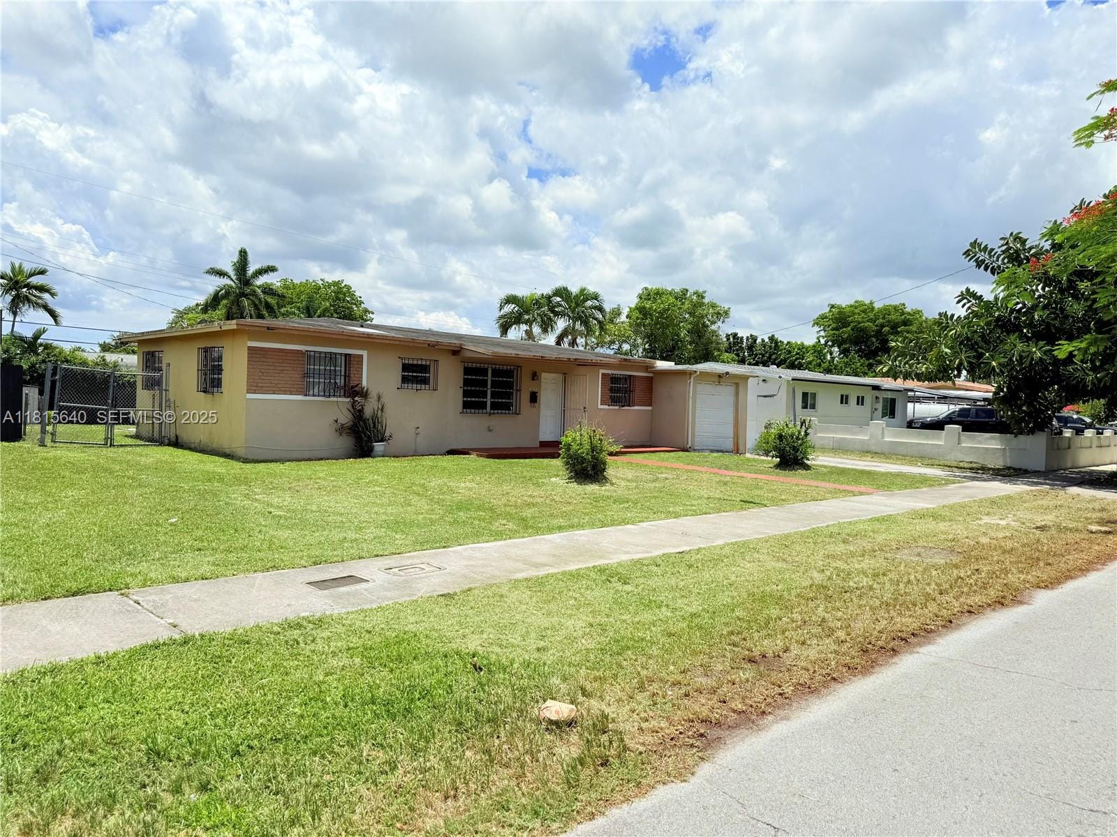 4132 SW 98th Avenue, Miami, FL 33165