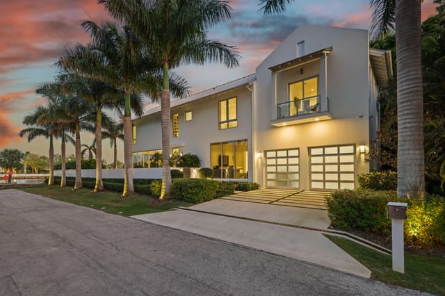 920 NE 5th Street, sold in Las Palmas Sub, Delray Beach, FL