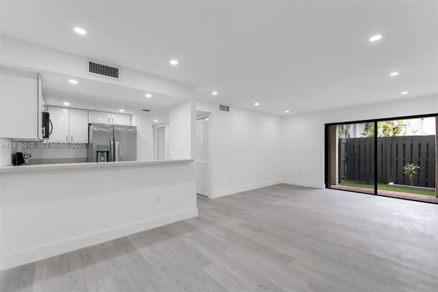 8911 SW 123rd Court 106-4, sold in Kenland Walk, Miami, FL