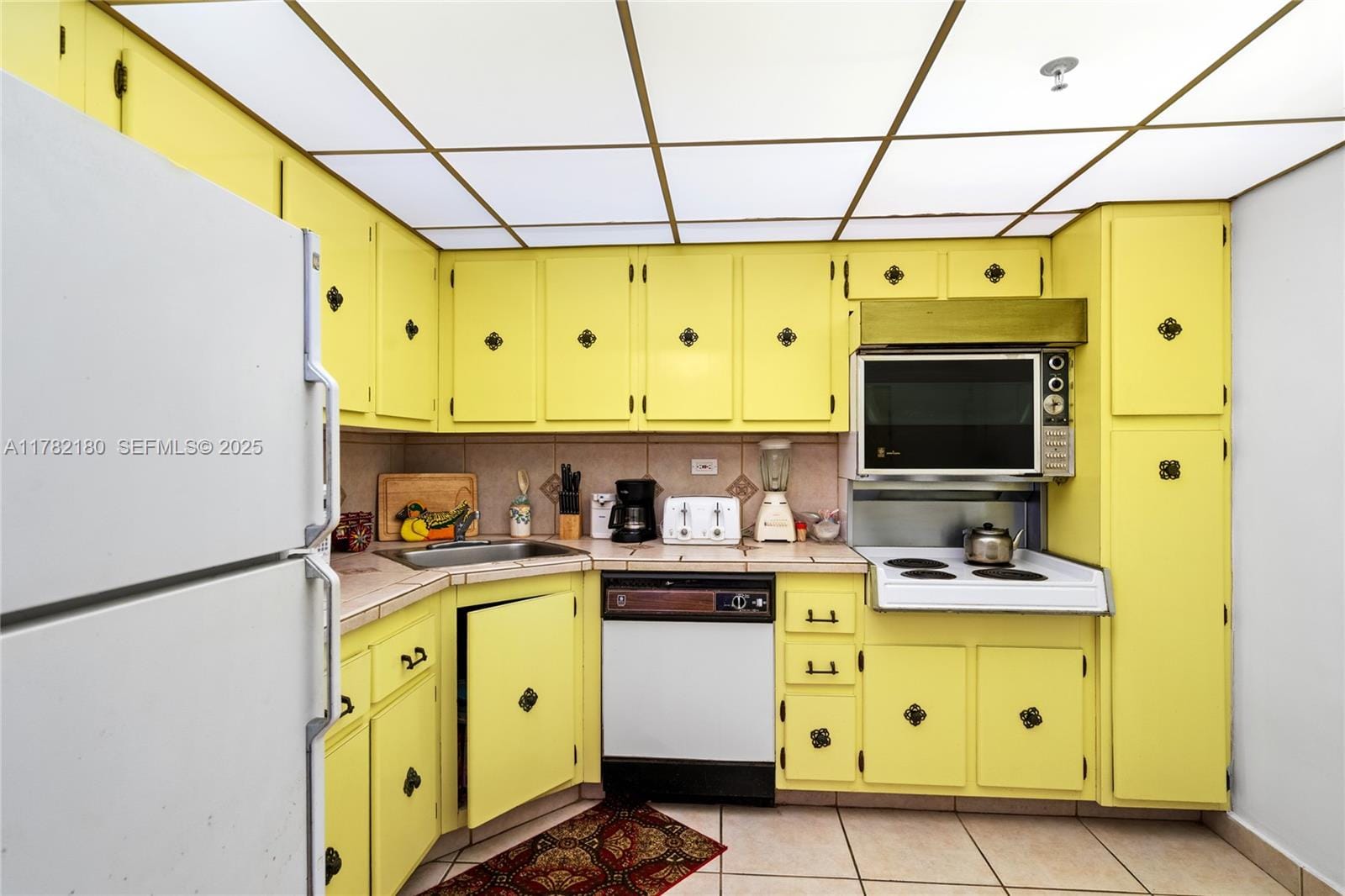 5601 Collins Avenue 1014, Miami Beach, FL 33140 photo 8