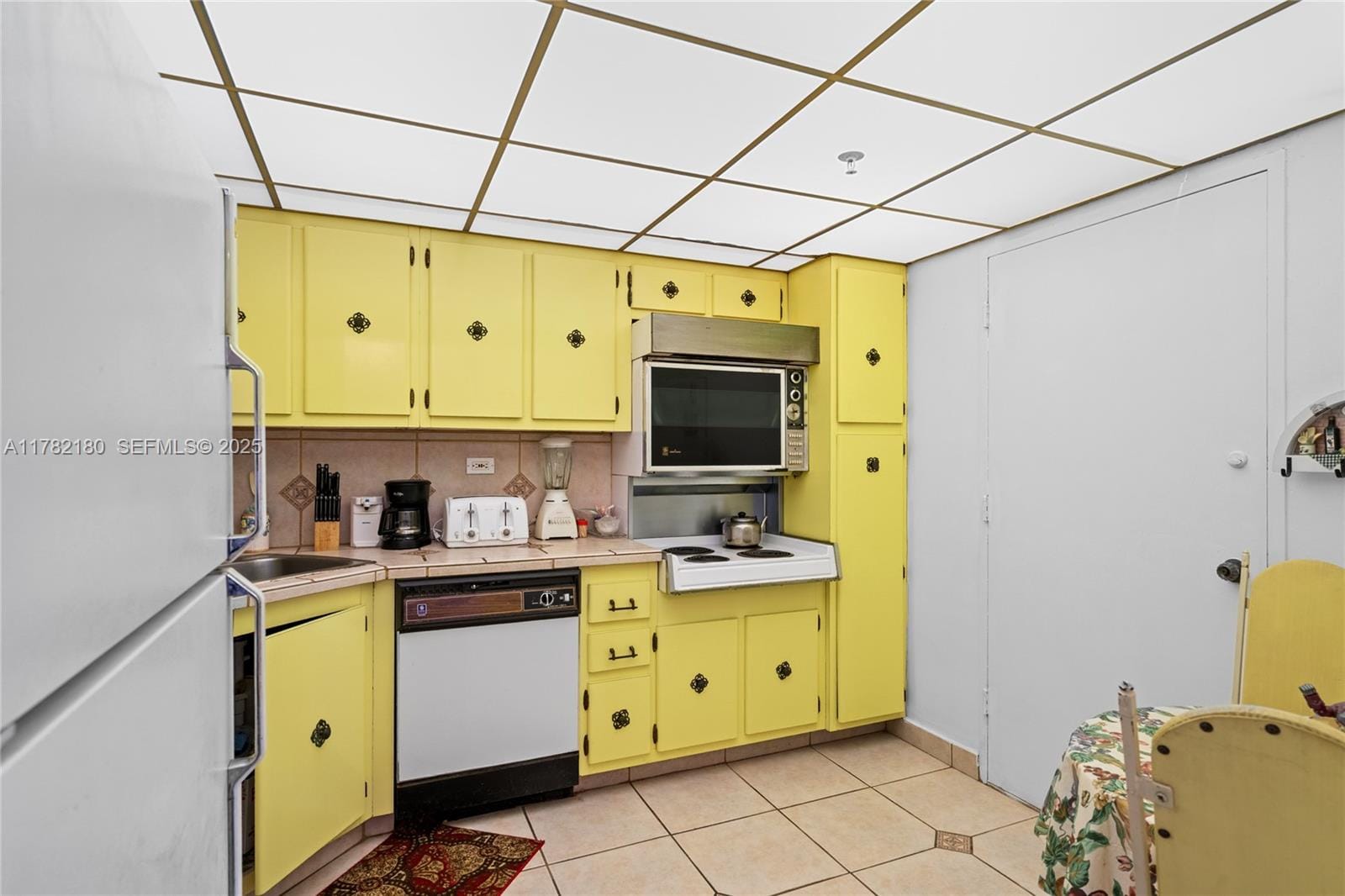 5601 Collins Avenue 1014, Miami Beach, FL 33140 photo 9