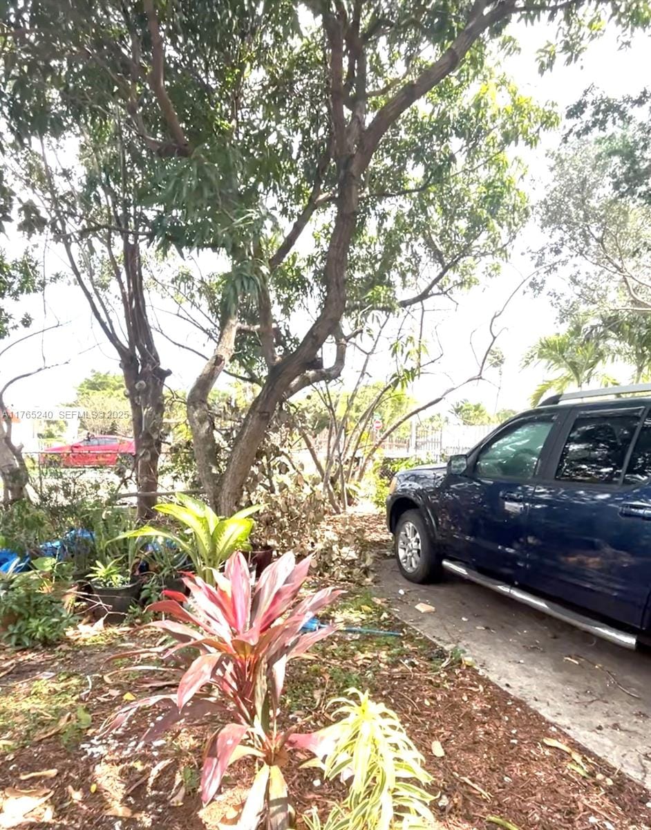 671 E 17th Street, Hialeah, FL 33010 photo 3