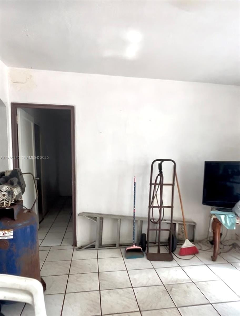 671 E 17th Street, Hialeah, FL 33010 photo 5