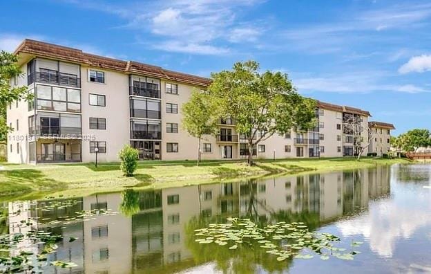 4940 E Sabal Palm Boulevard 312, Tamarac, FL 33319