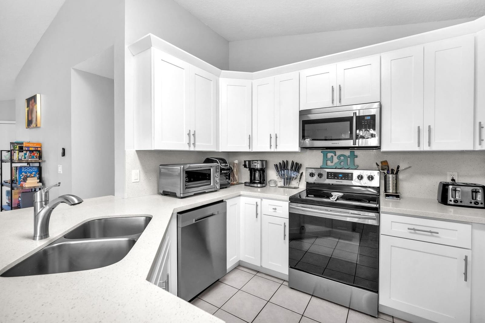 3551 NW 21st Street — photo 4