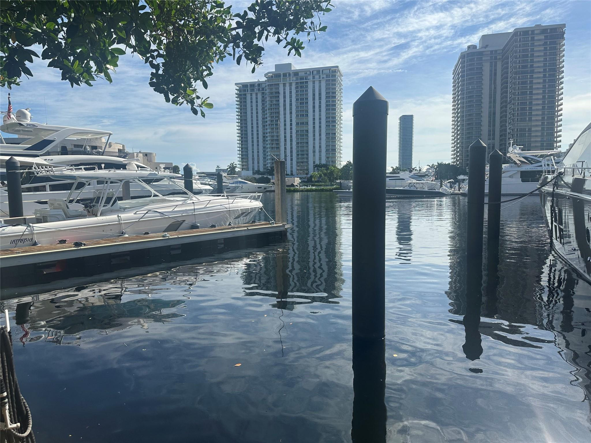 19777 E Country Club Drive, Aventura, FL 33180, Aventura