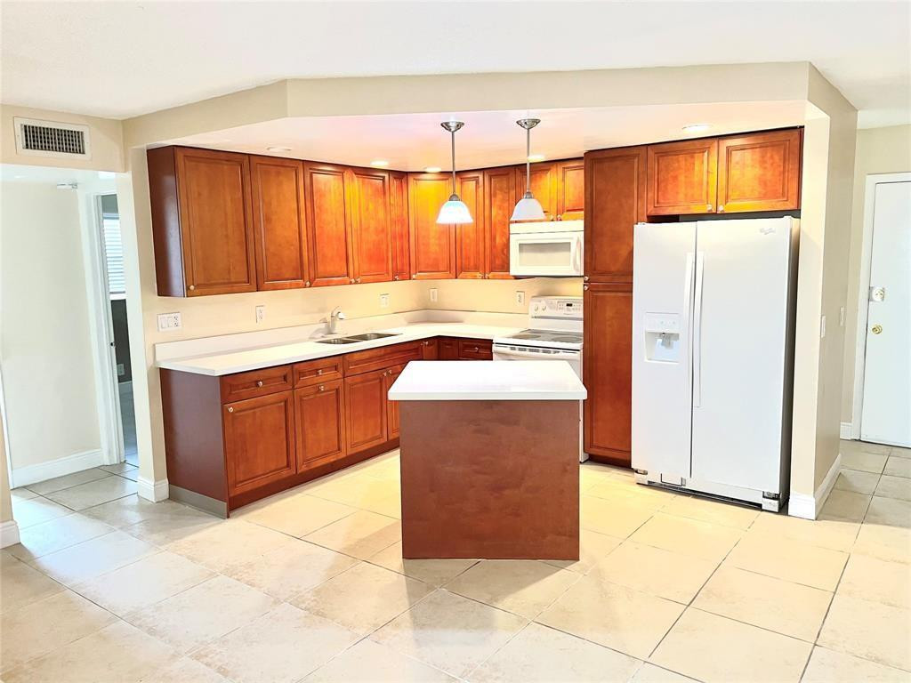 4425 Treehouse Lane A, Tamarac, FL 33319, Tamarac