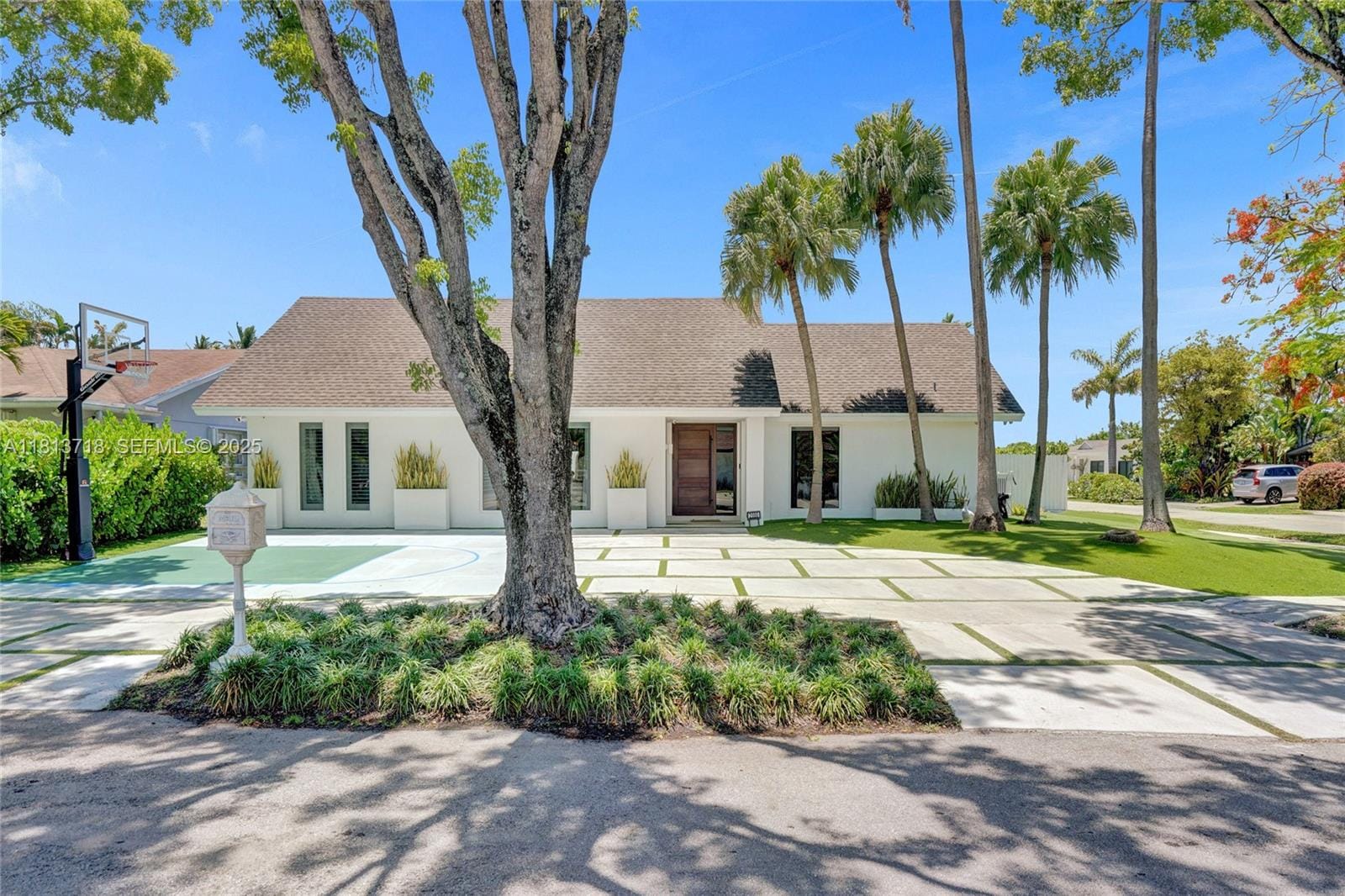 2080 NE 214th Street, Miami, FL 33179
