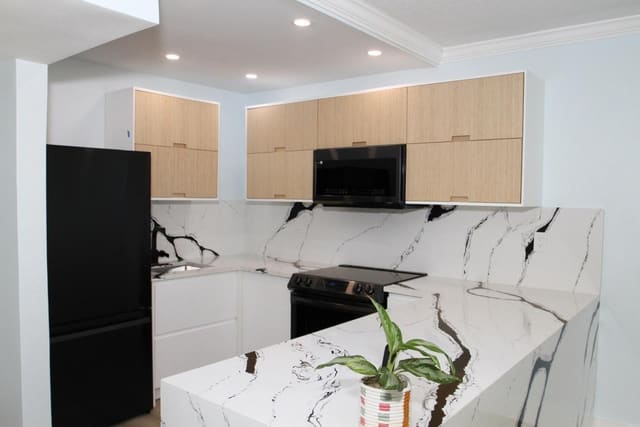 101 SE 6th Avenue 5, sold in Park Place At Pompano, Pompano Beach, FL