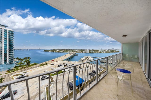 7601 E Treasure Drive 1214, North Bay Village, FL 33141