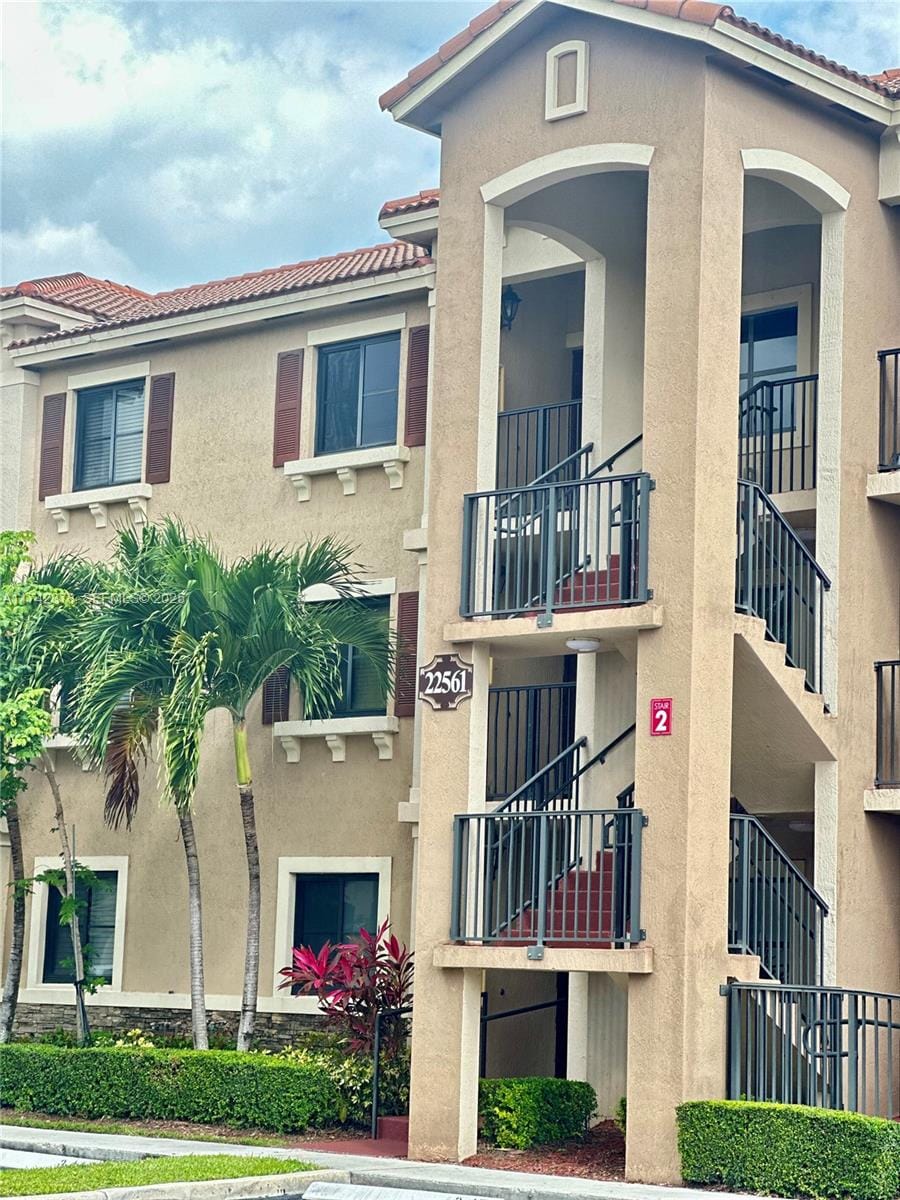 22441 SW 88th Place 301-5 — photo 5
