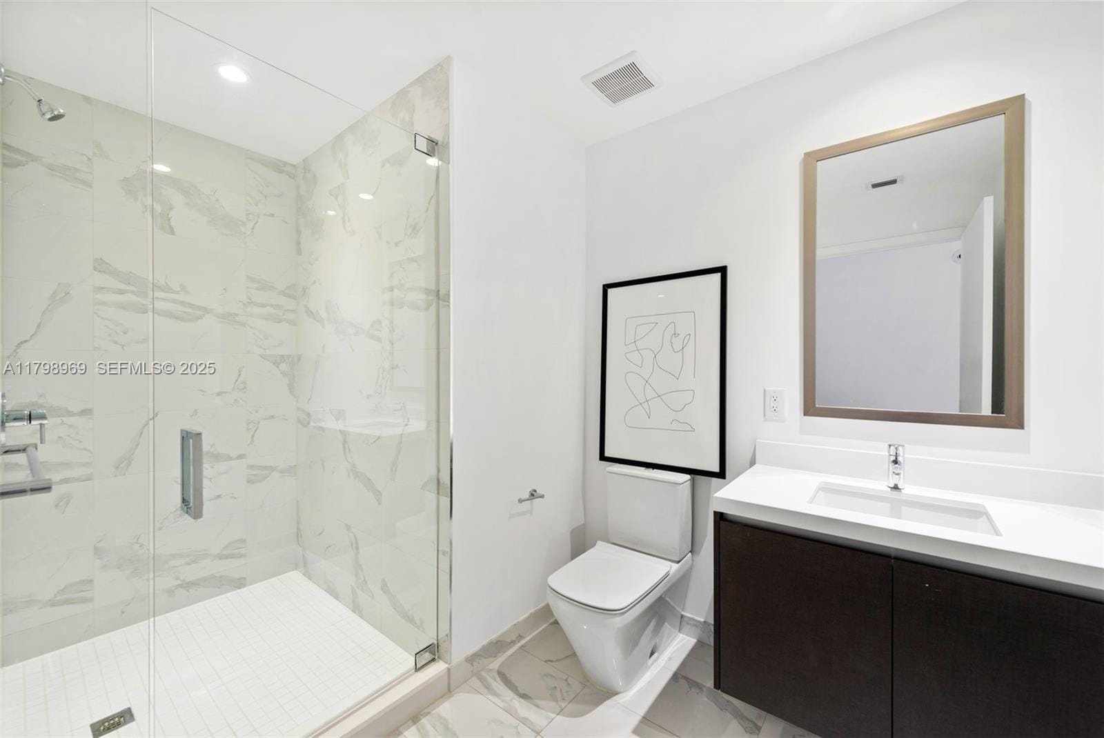 851 NE 1st Avenue 4011, Miami, FL 33132 photo 16