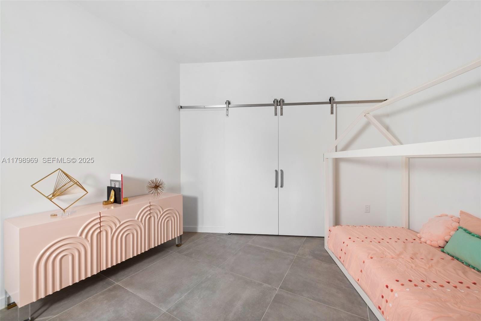 851 NE 1st Avenue 4011, Miami, FL 33132 photo 23