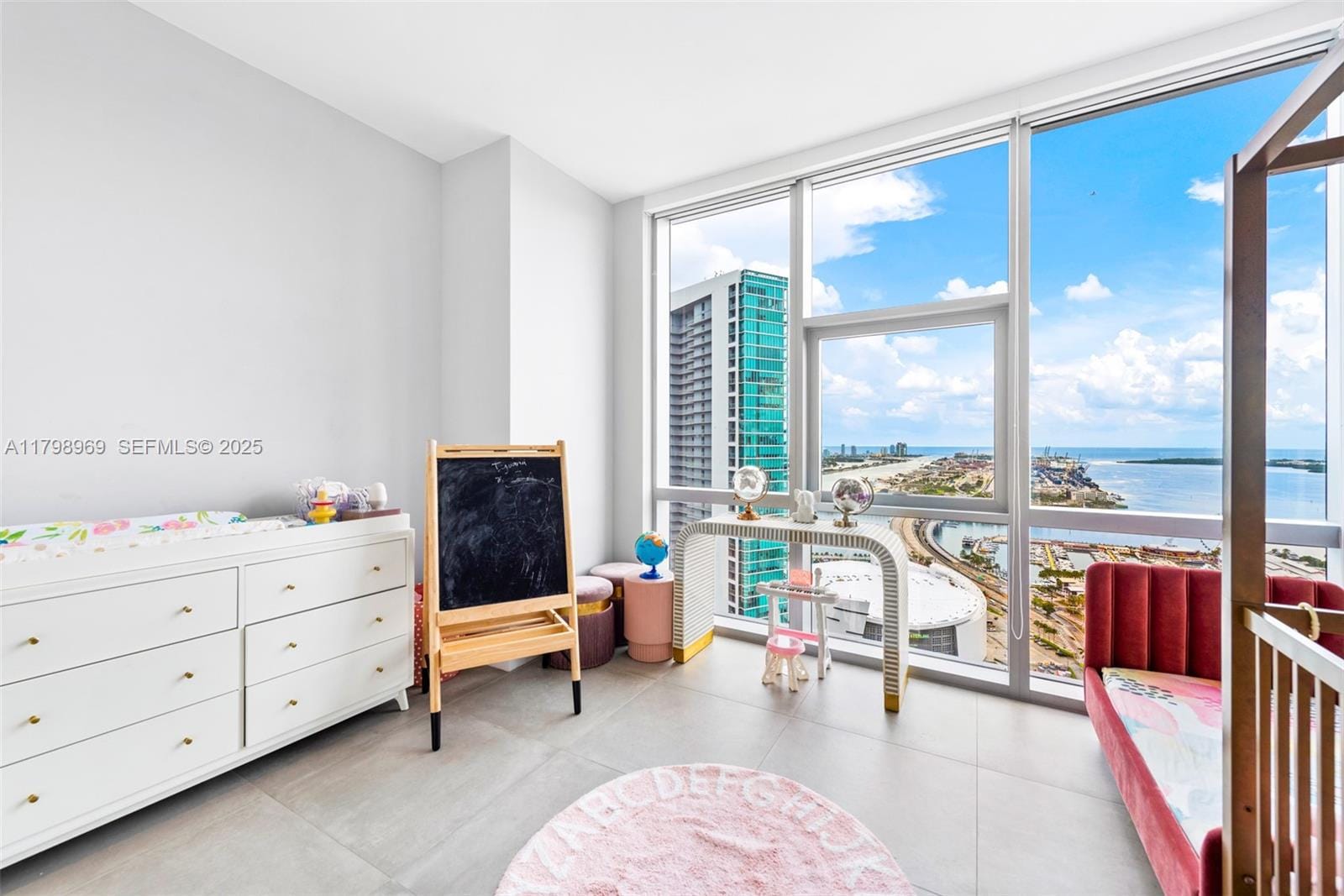 851 NE 1st Avenue 4011, Miami, FL 33132 photo 28