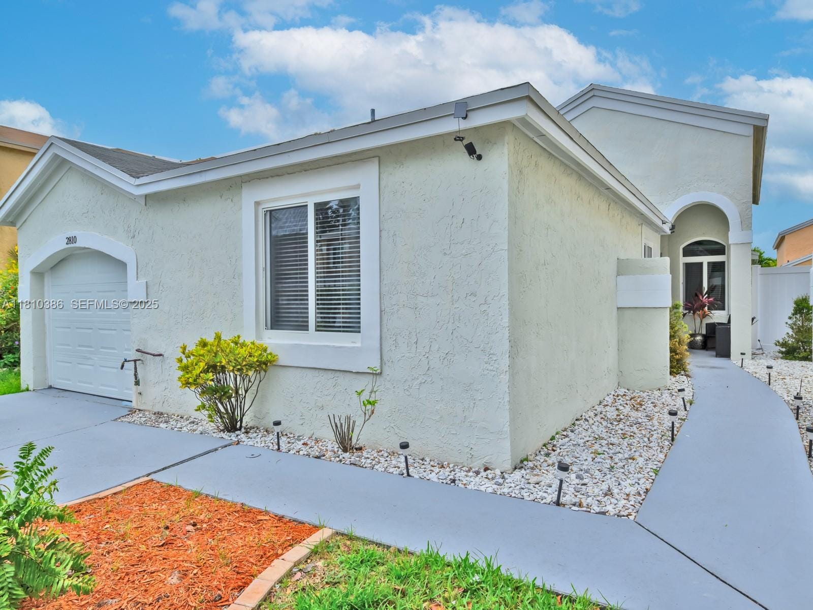 2810 River Run E Circle, Miramar, FL 33025