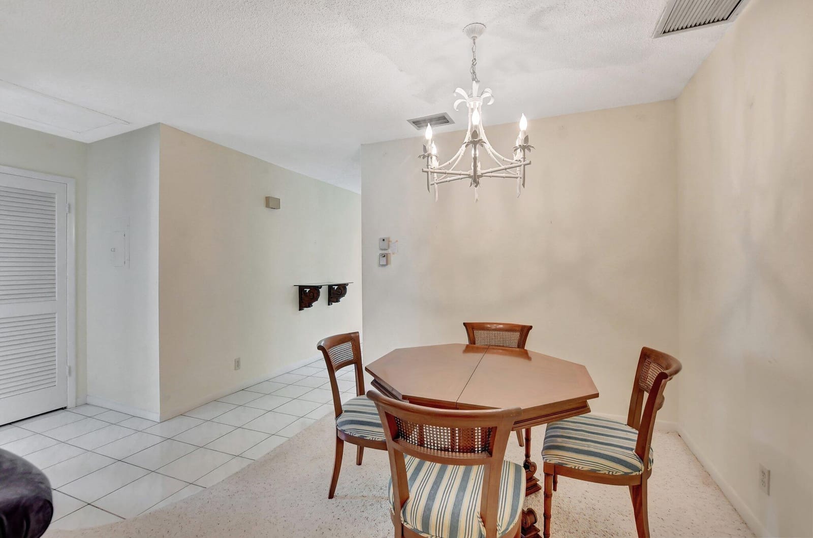 8967 Belle Aire Drive, Boca Raton, FL 33433 photo 6